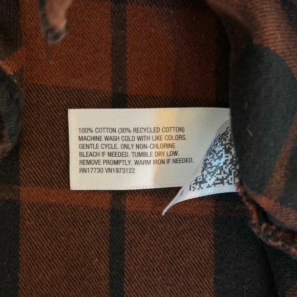 Universal Threads Oversized Fit Button Down Flannel 100% Cotton Women’s Size S - Picture 9 of 12